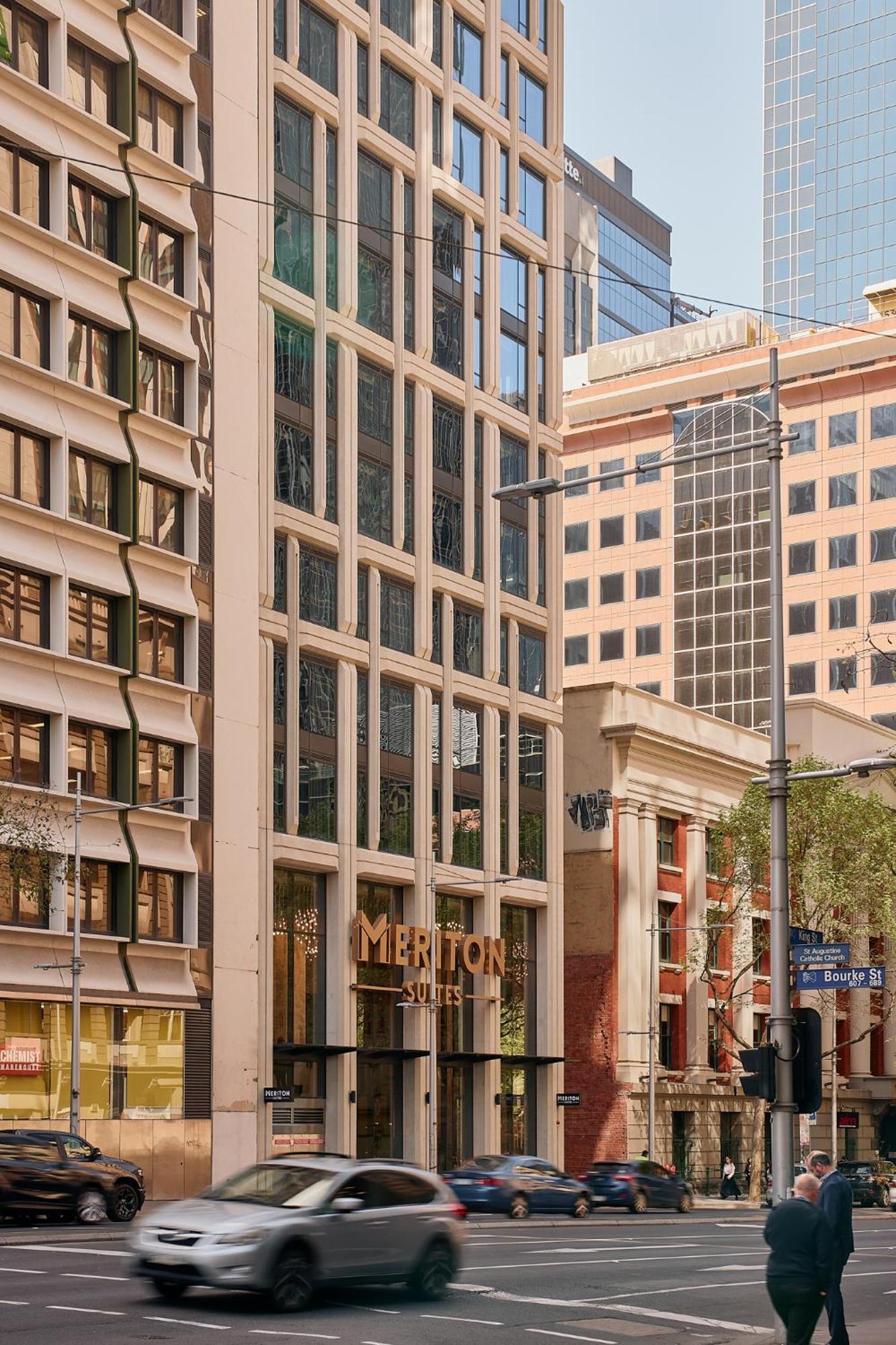 Meriton Suites Melbourne Ngoại thất bức ảnh Marriott's Scottsdale at the Bank Tower