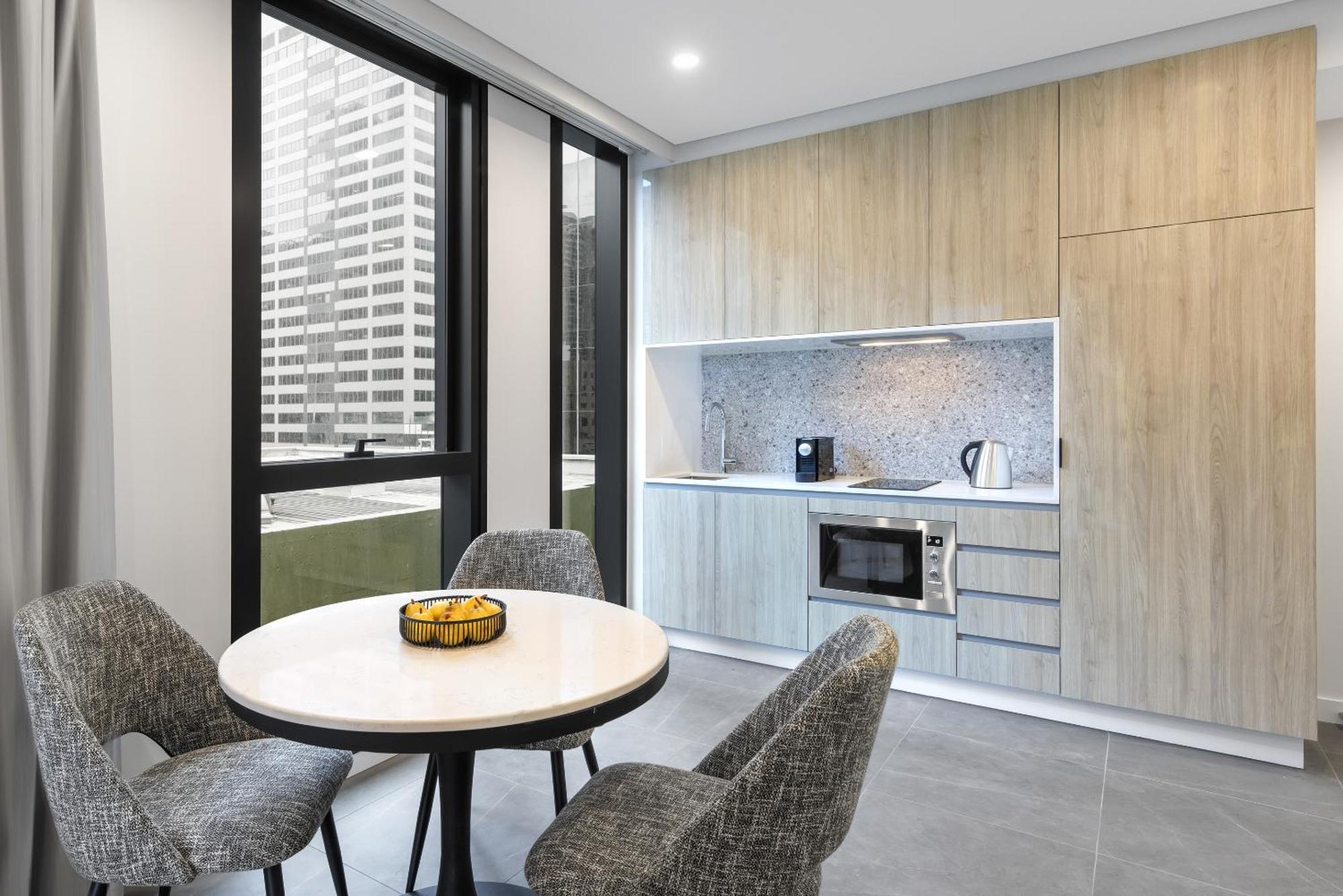 Meriton Suites Melbourne Ngoại thất bức ảnh Kitchen